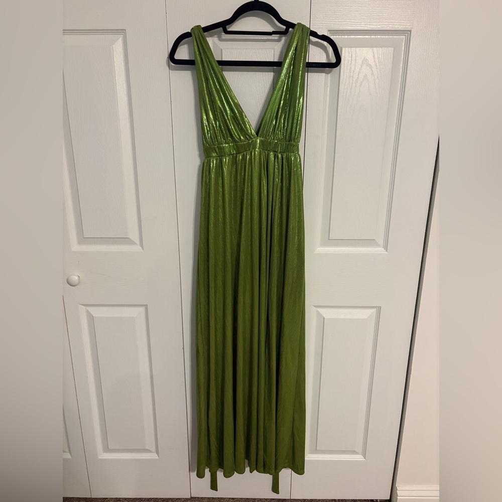 Sincerely Jules Metallic Green Cocktail Maxi Dress Deep V Women’s Sz M NWT